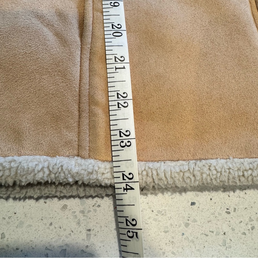 Talbots Faux Suede Sherpa Vest Tan Beige Fleece Lined Western Cozy Size Large - Picture 7 of 8